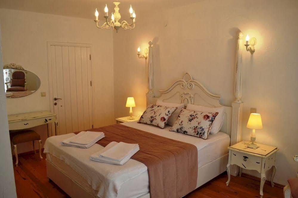 Sari Gelin Alacati Hotel Exterior photo